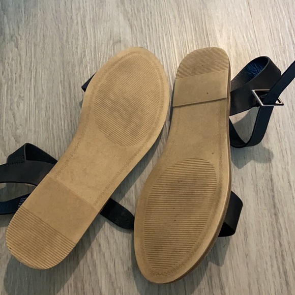 Steve Madden Slingback Ankle Strap Flat Sandals - Size 10 - Picture 6 of 6